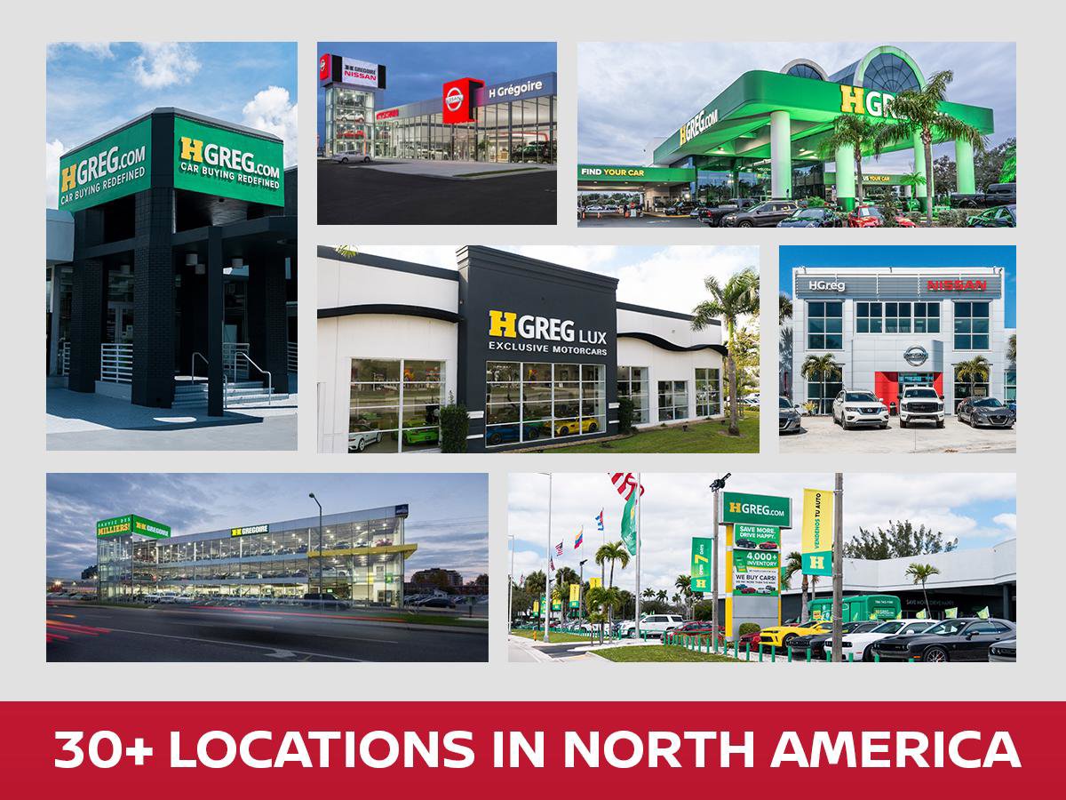 Used 2020 Chrysler 300 Touring w/ Sport Appearance Package image 2