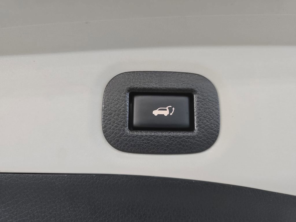 Used 2020 Nissan Rogue SL image 27