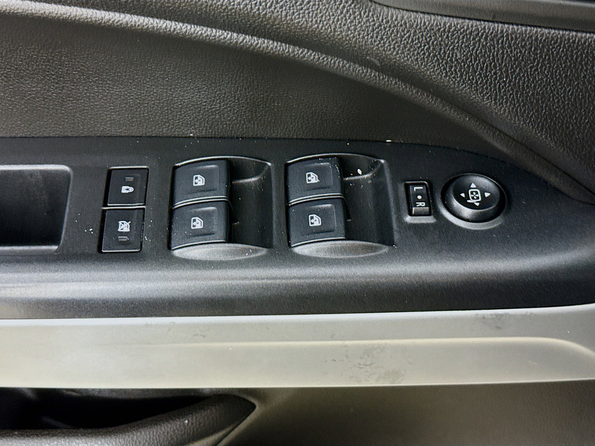 Used 2018 Chevrolet Colorado LT image 21