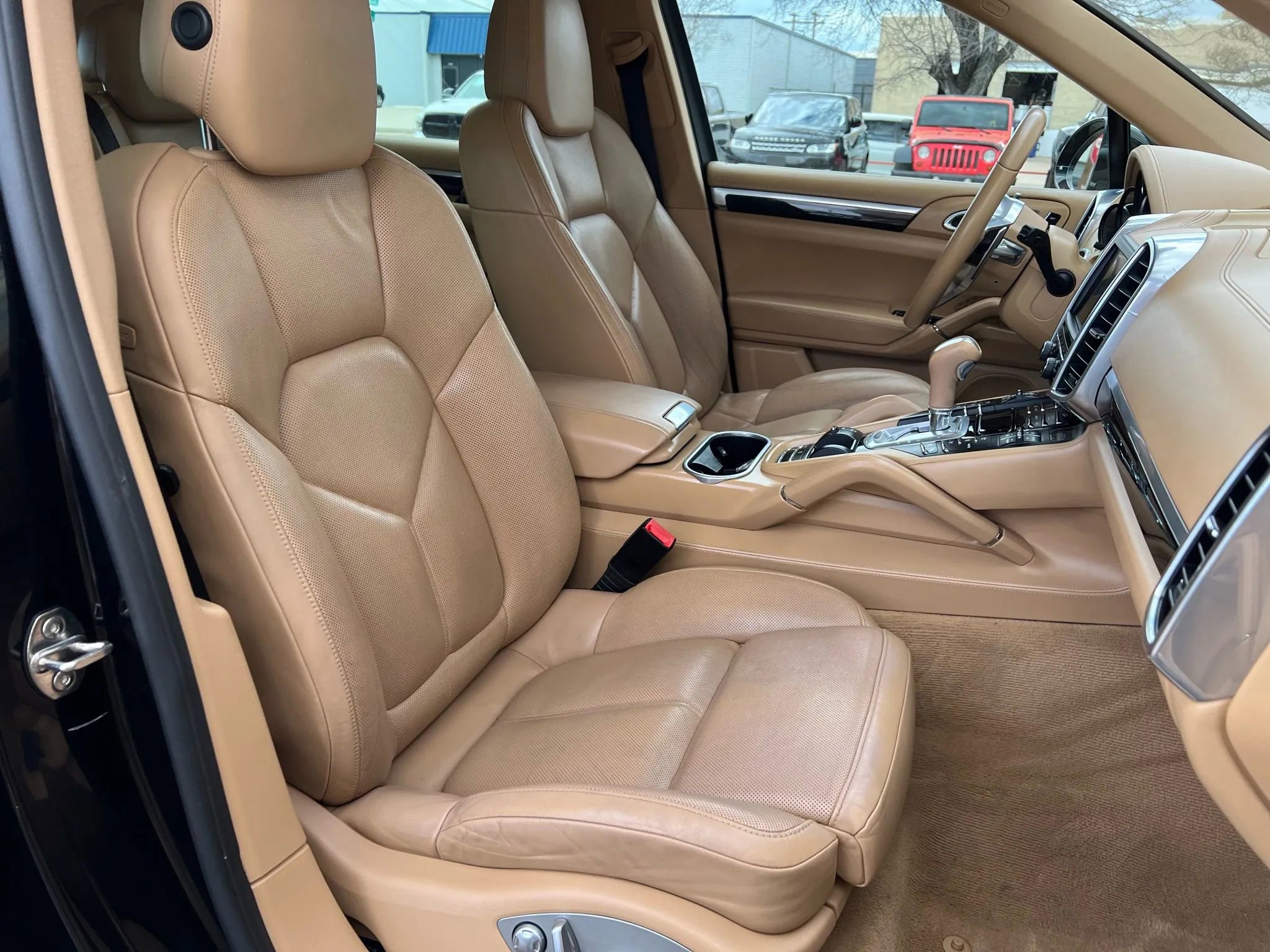 Used 2015 Porsche Cayenne S AWD/4WD image 27