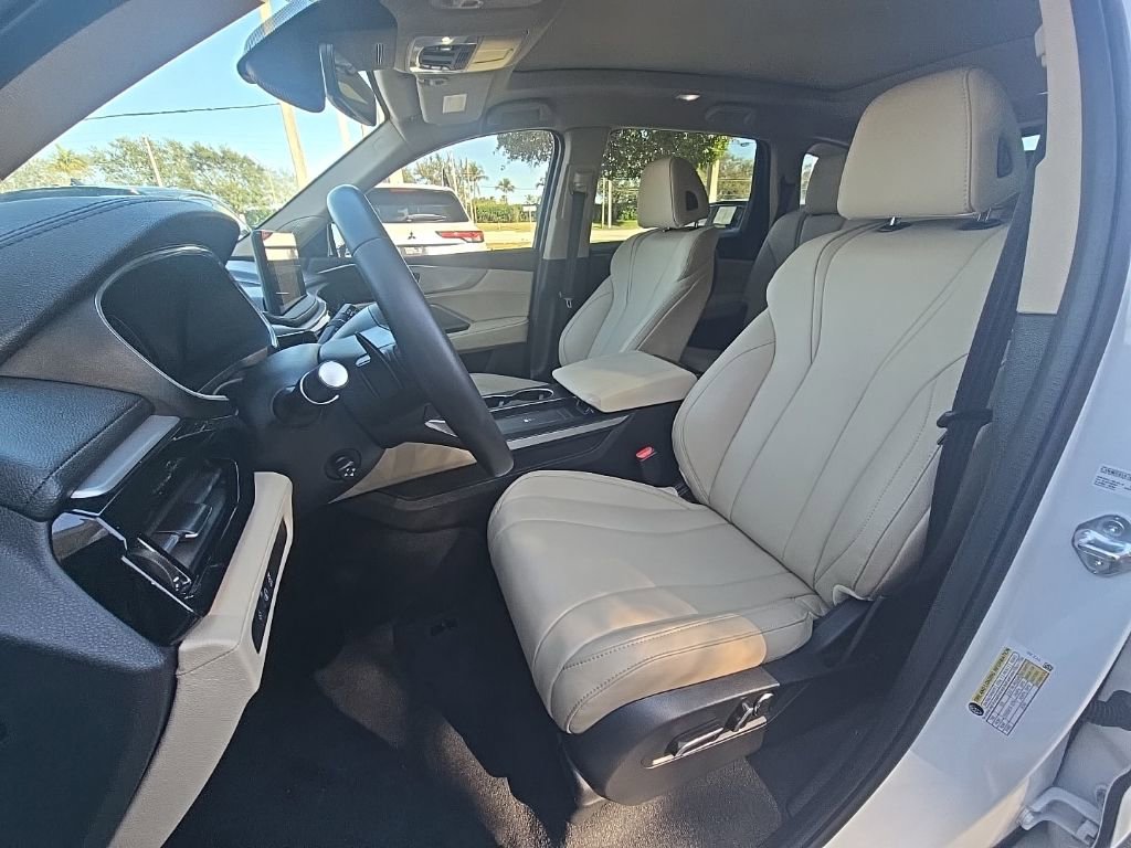 Used 2025 Acura MDX FWD image 33