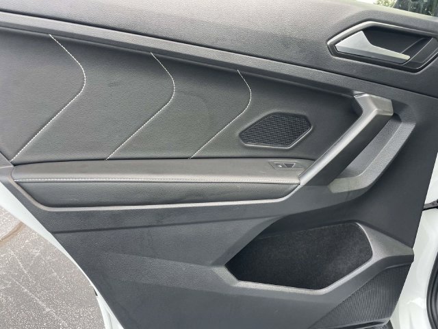 Certified 2023 Volkswagen Tiguan SE R-Line FWD image 12