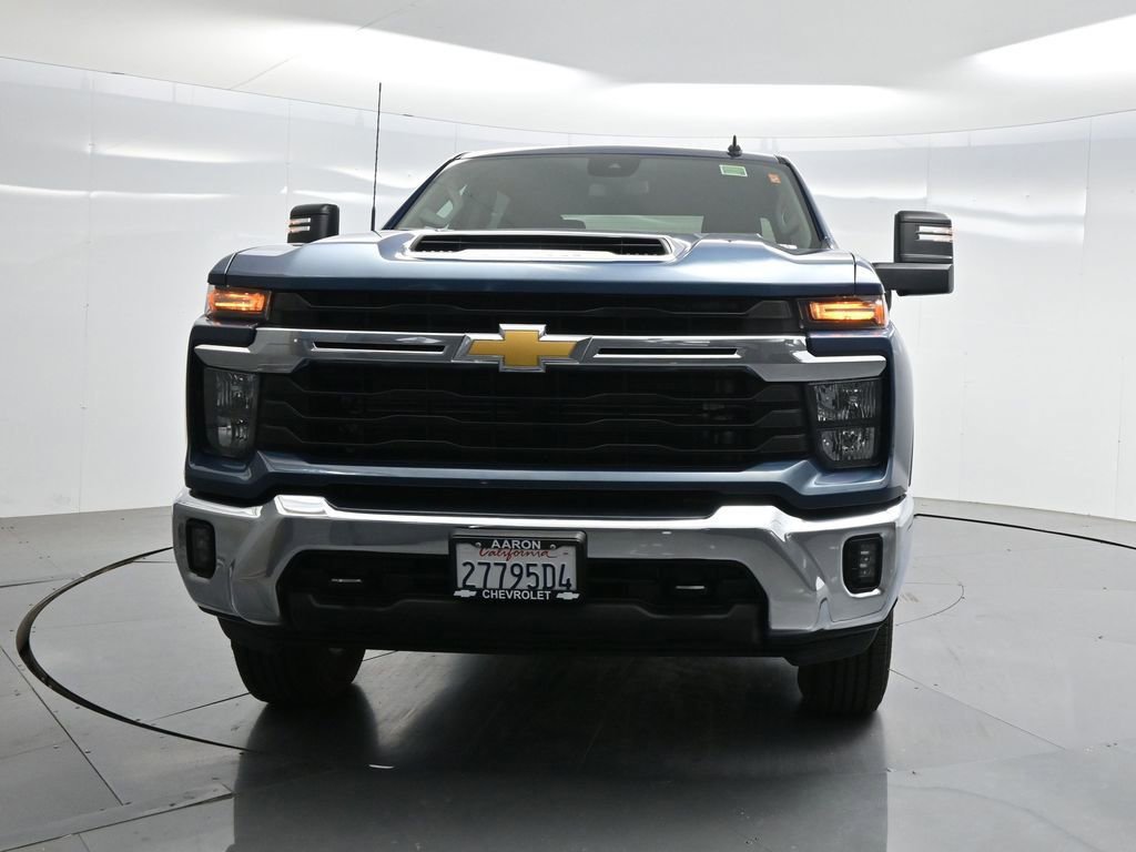 Used 2025 Chevrolet Silverado 2500 LT w/ Convenience Package image 31