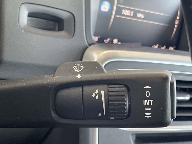 Used 2018 Volvo S60 T5 Dynamic w/ Protection Package image 32