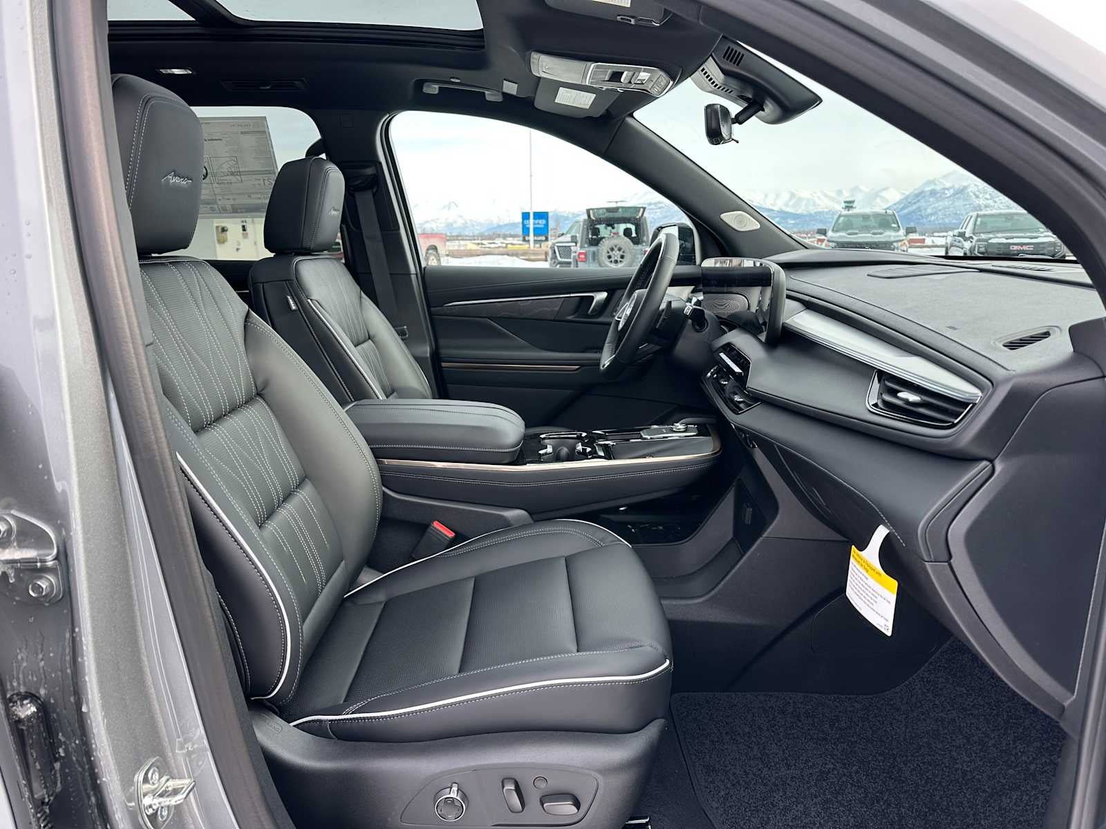 New 2026 Buick Enclave Avenir w/ Super Cruise Package AWD/4WD image 10