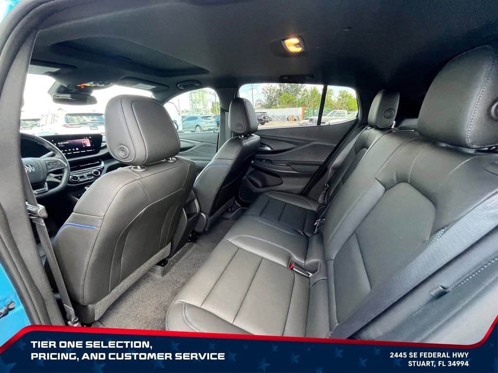 Used 2025 Buick Envista Sport Touring w/ Convenience I Package FWD image 12