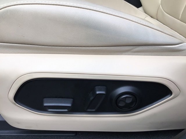 Used 2022 Jeep Grand Cherokee Limited image 23