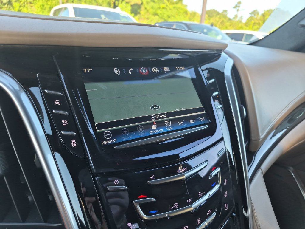 Used 2020 Cadillac Escalade ESV Platinum AWD/4WD image 21
