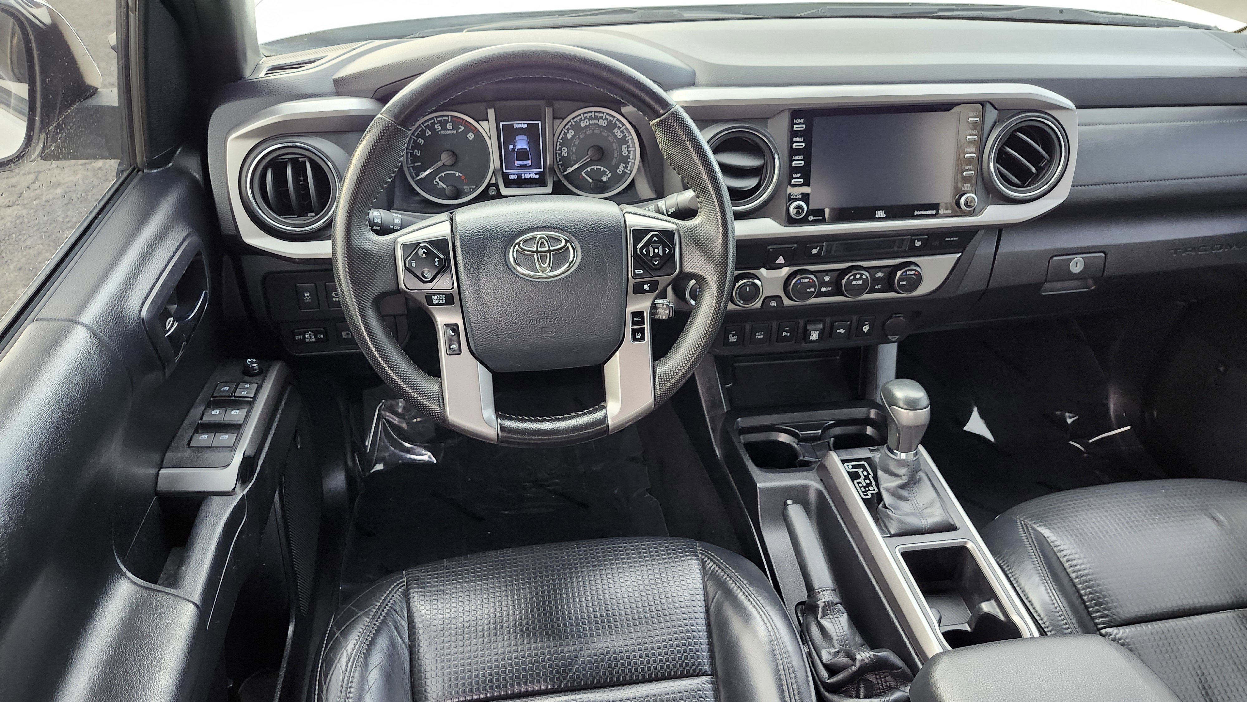 Used 2020 Toyota Tacoma Limited image 28