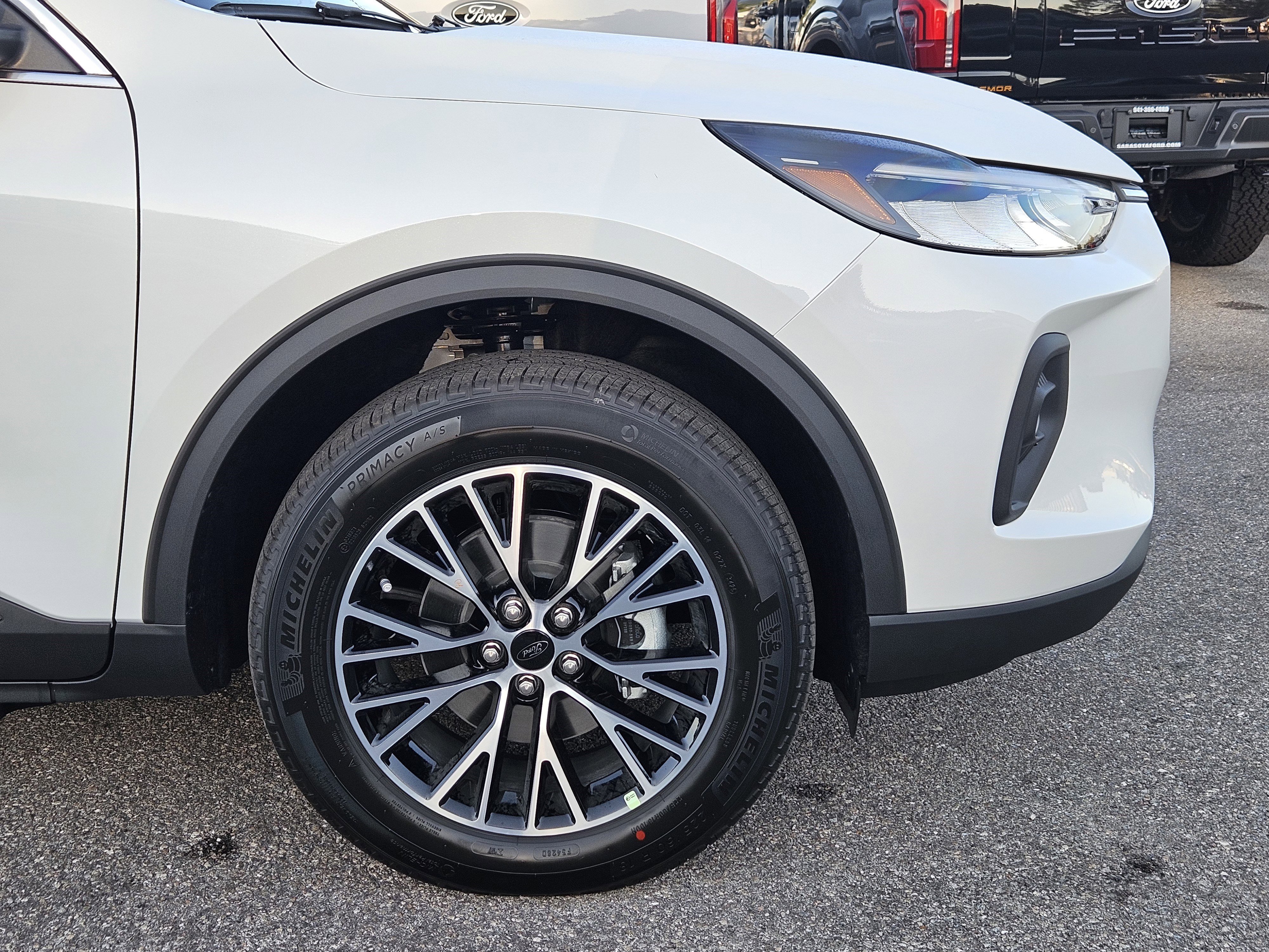 New 2026 Ford Escape SE image 12