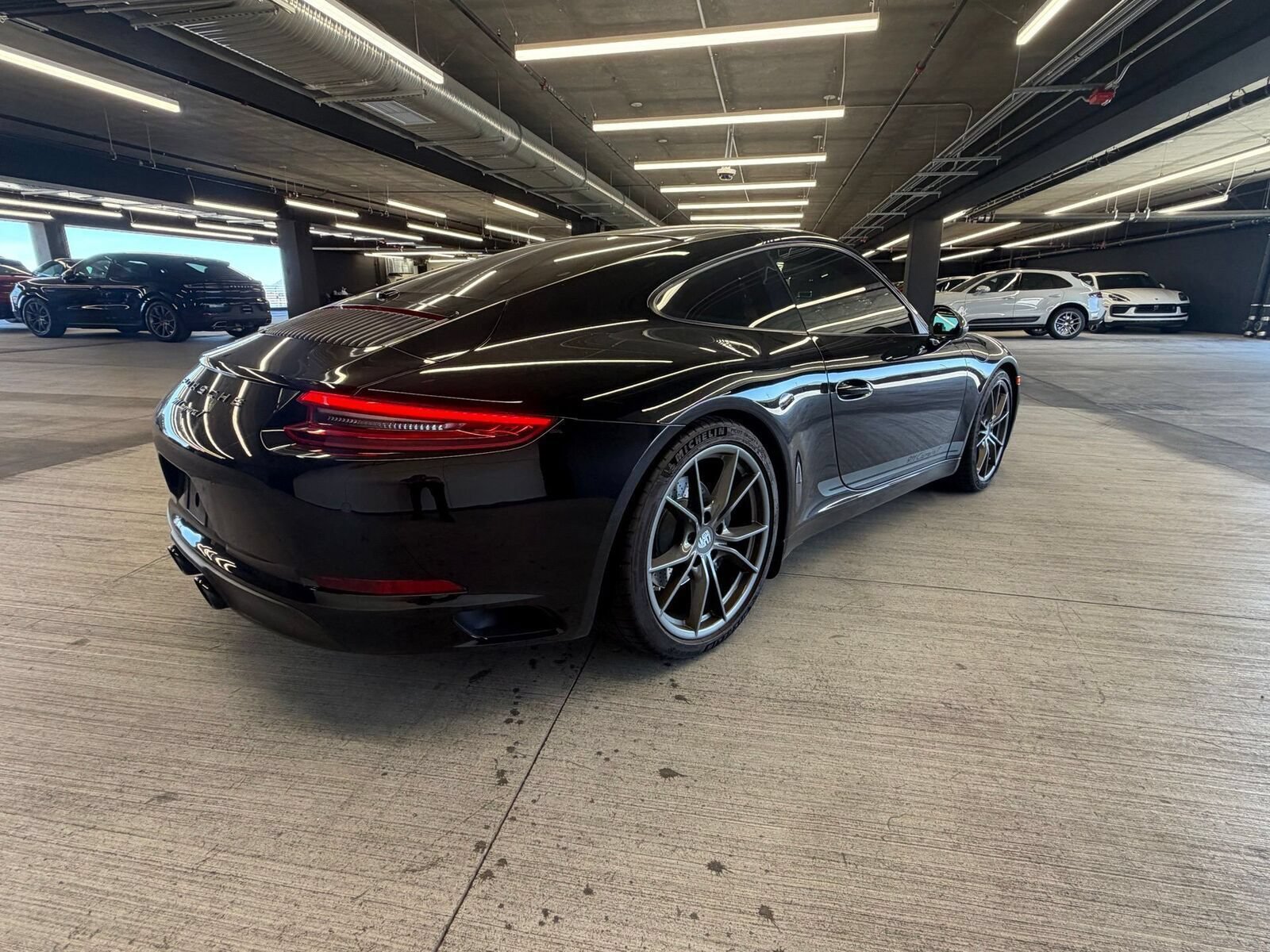 Certified 2018 Porsche 911 Carrera image 4