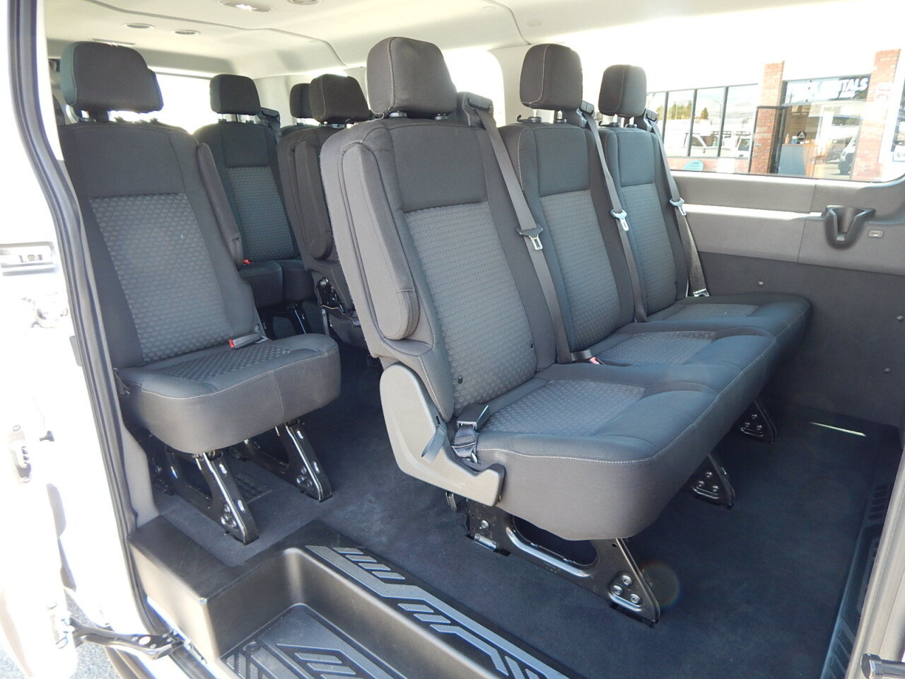 Used 2023 Ford Transit 350 XLT RWD image 3
