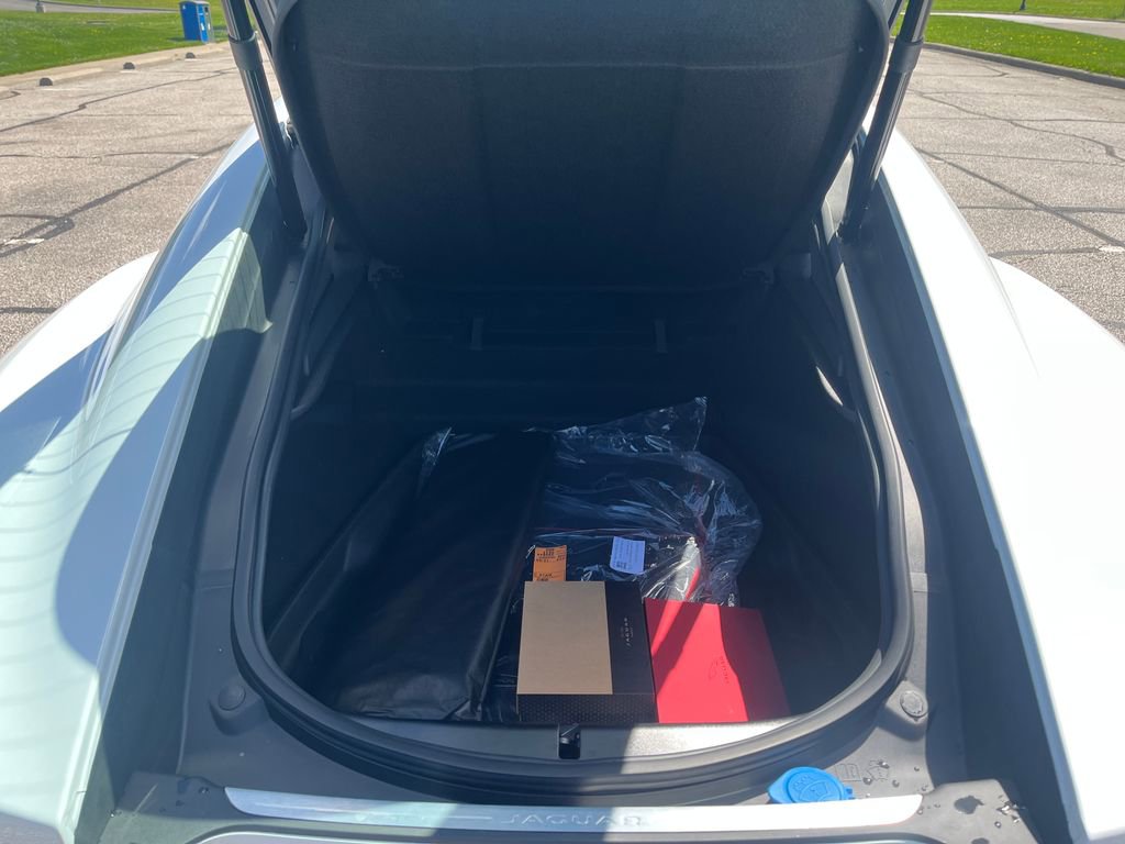 Used 2024 Jaguar F-TYPE R-Dynamic RWD image 18