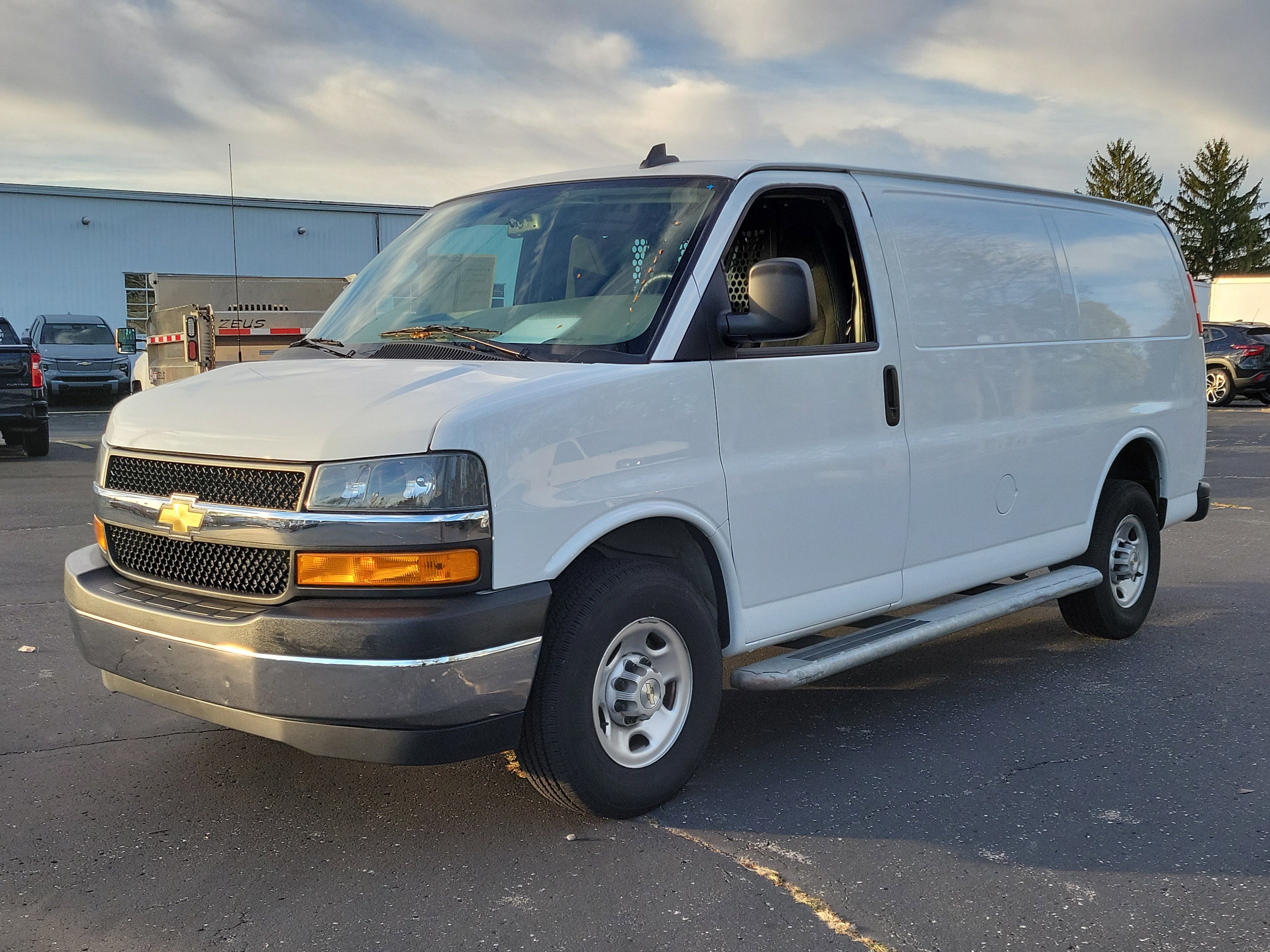 Used 2023 Chevrolet Express 2500 w/ Driver Convenience Package image 2
