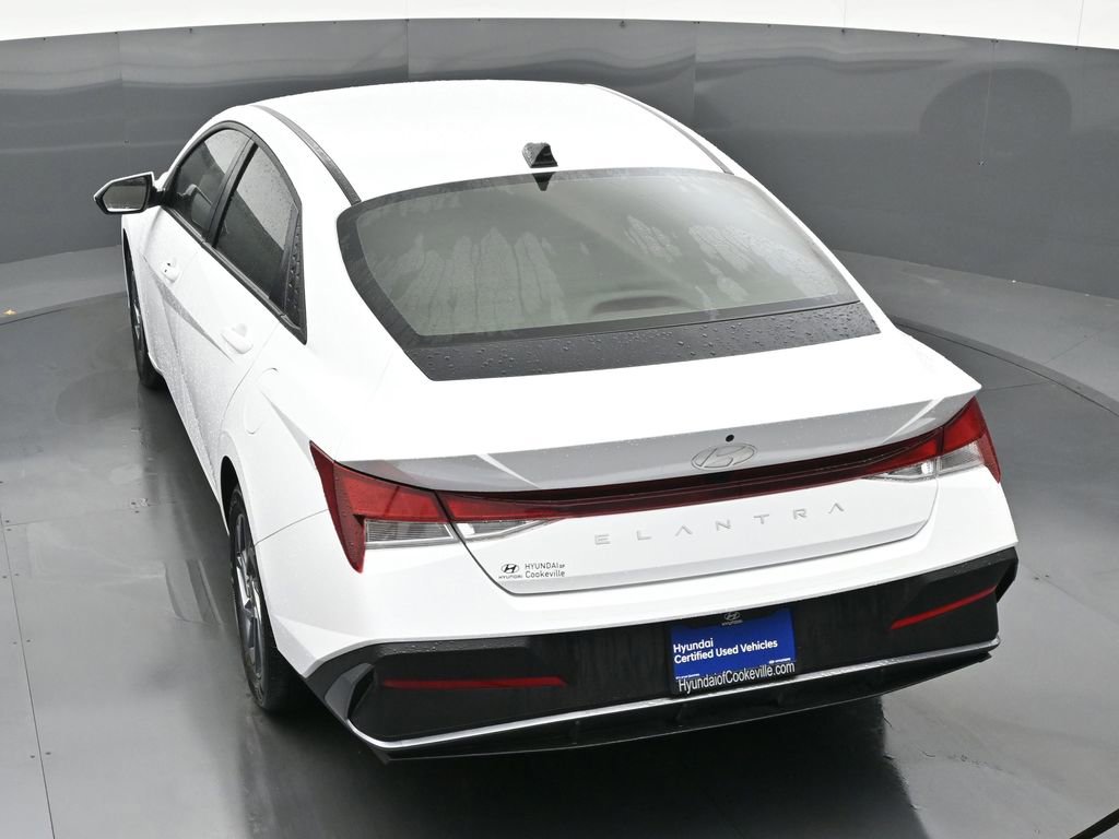 Certified 2024 Hyundai Elantra SEL image 33