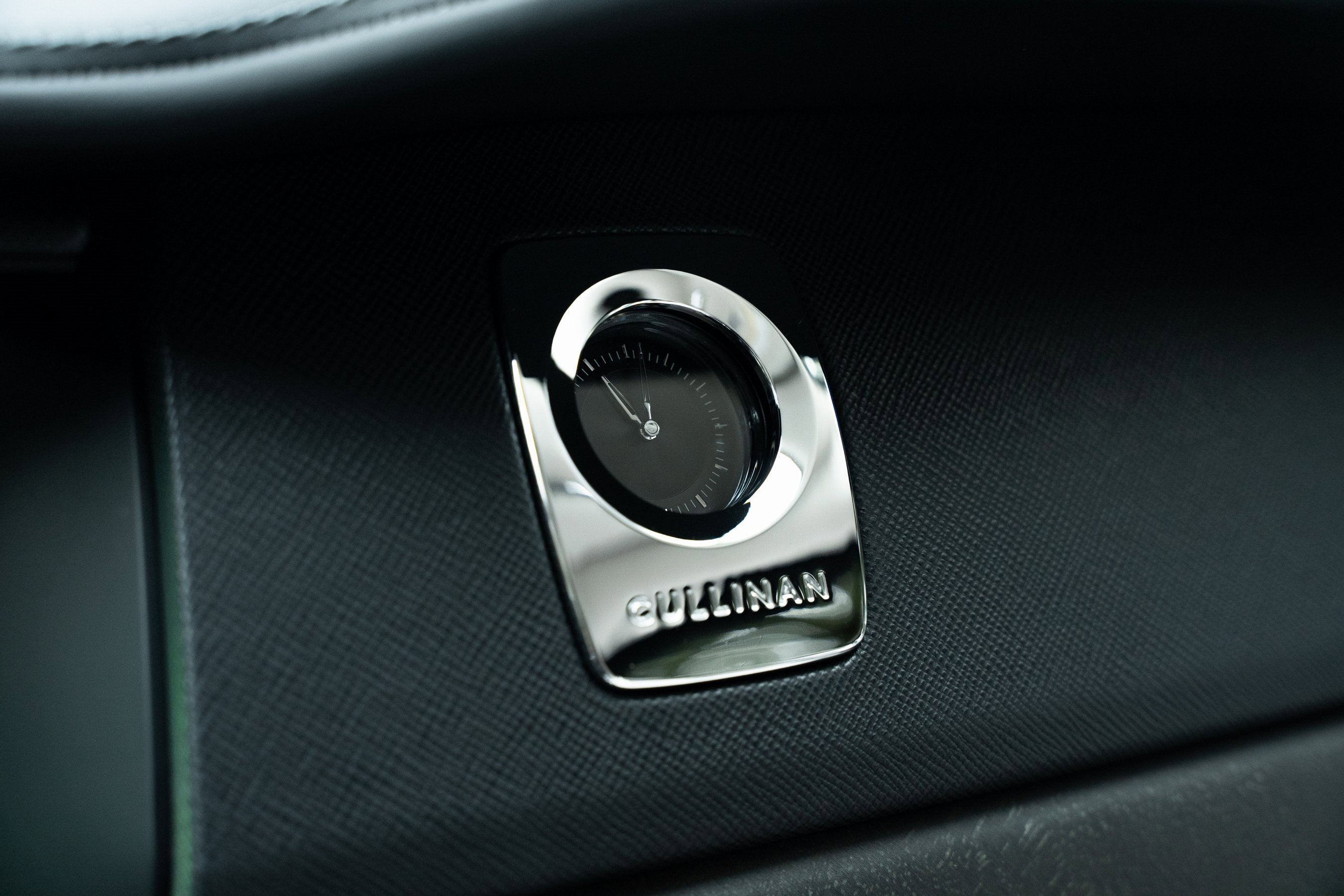 Used 2023 Rolls-Royce Cullinan w/ Cullinan Package image 38