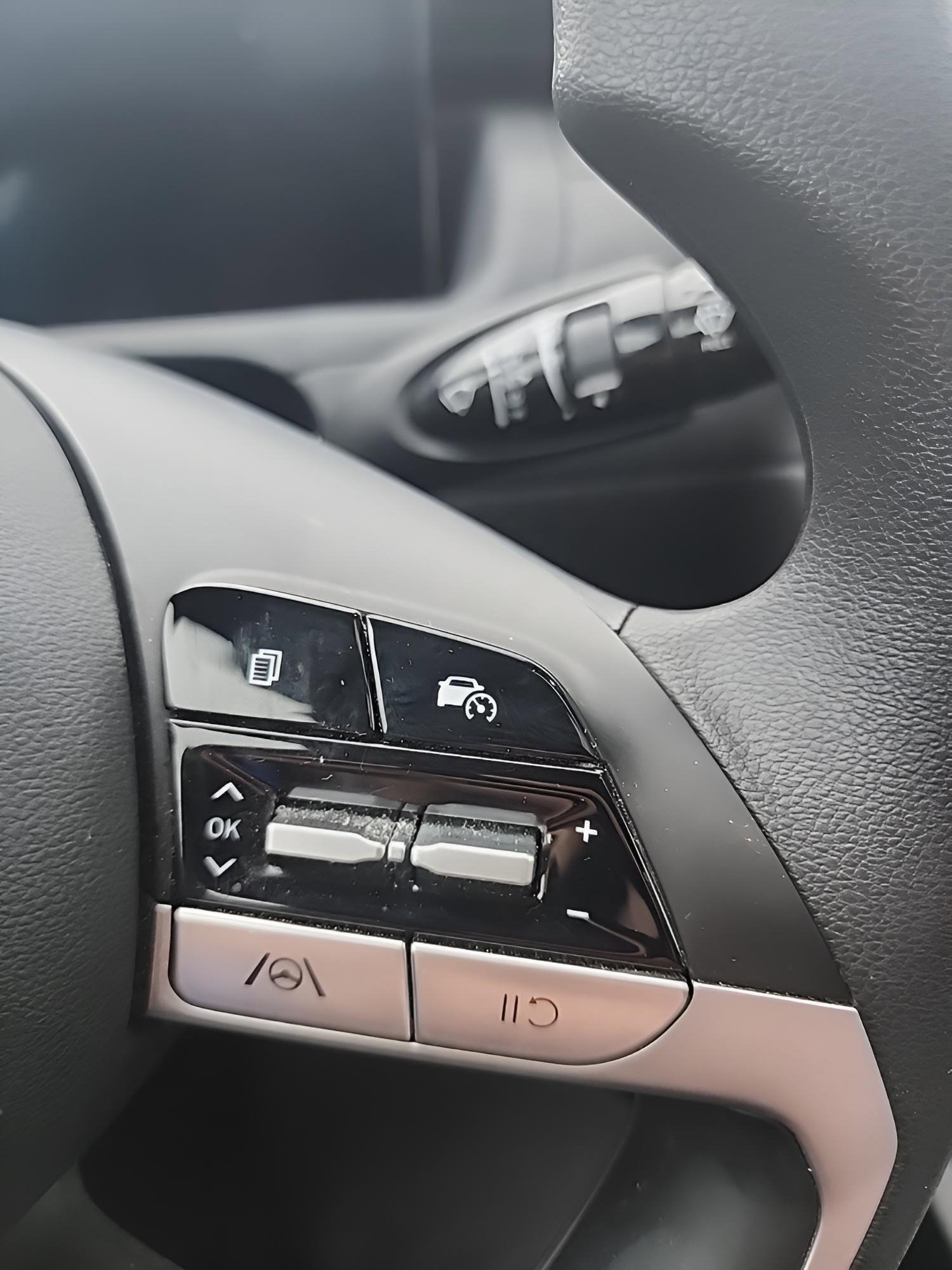 Used 2024 Hyundai Santa Cruz SEL w/ Activity Package image 19