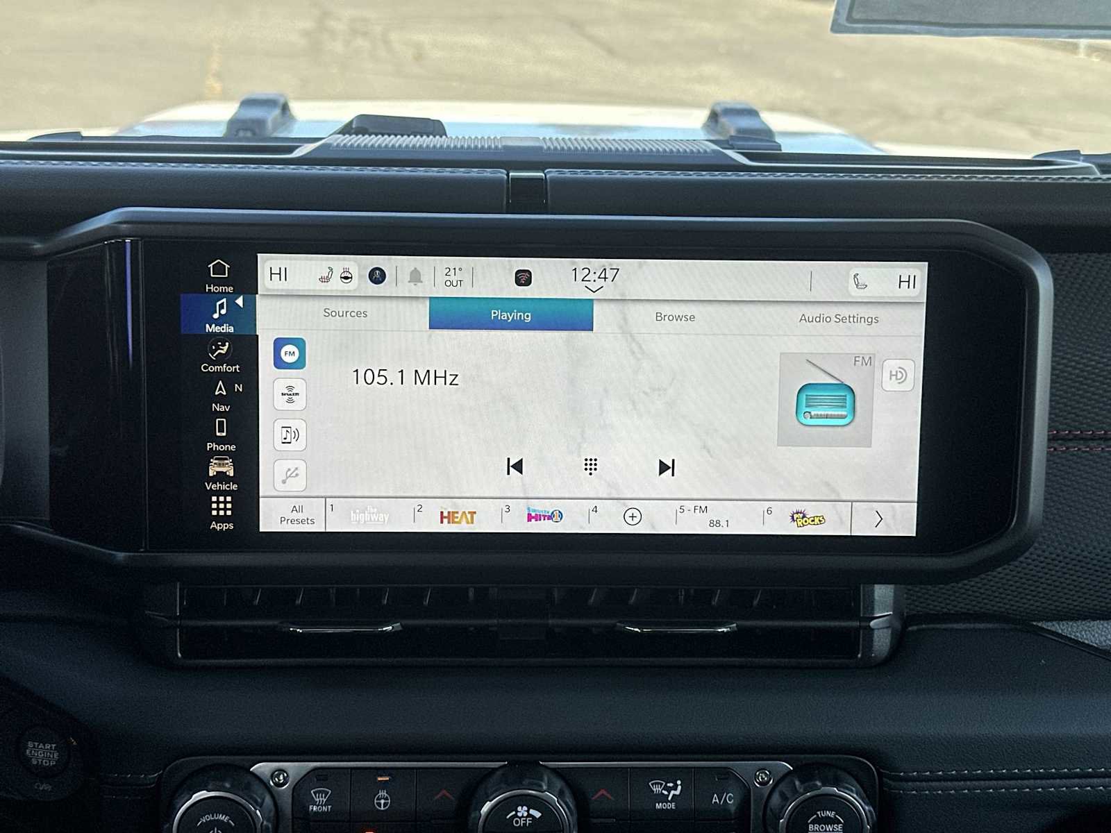 New 2026 Jeep Wrangler Unlimited Rubicon image 12