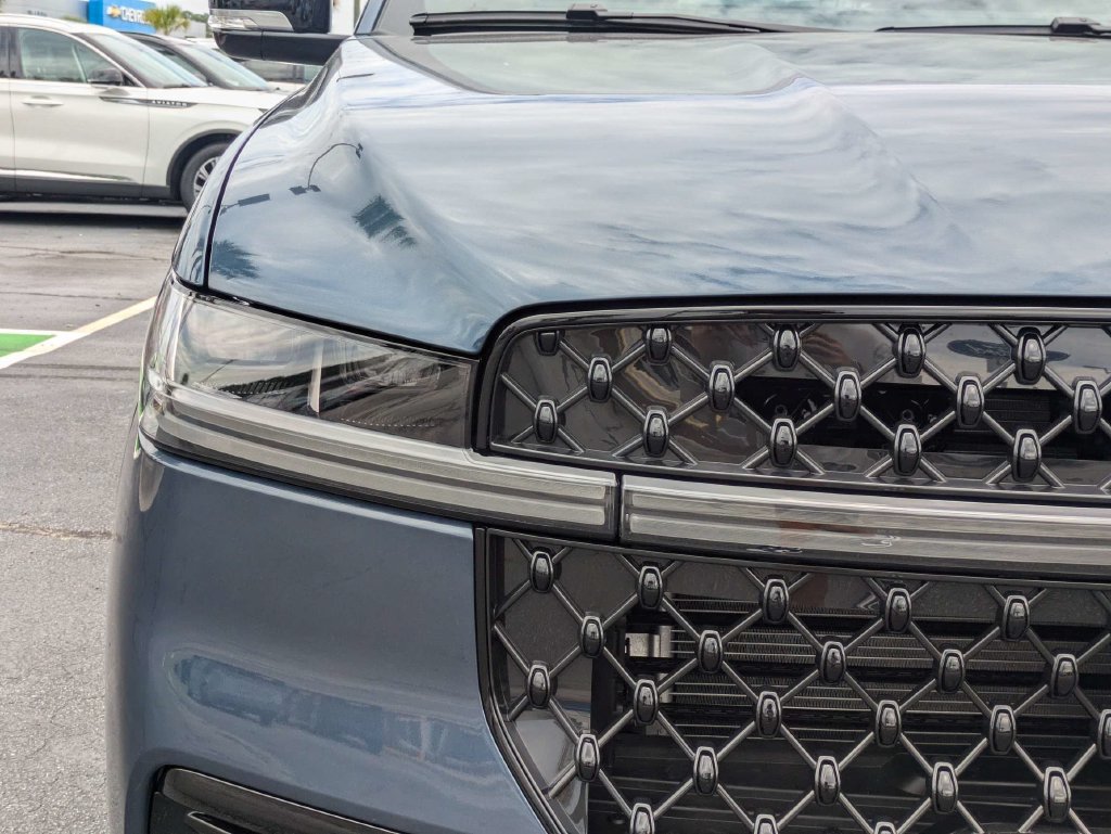 New 2027 Lincoln Navigator L Reserve w/ Jet Appearance Package AWD/4WD image 10