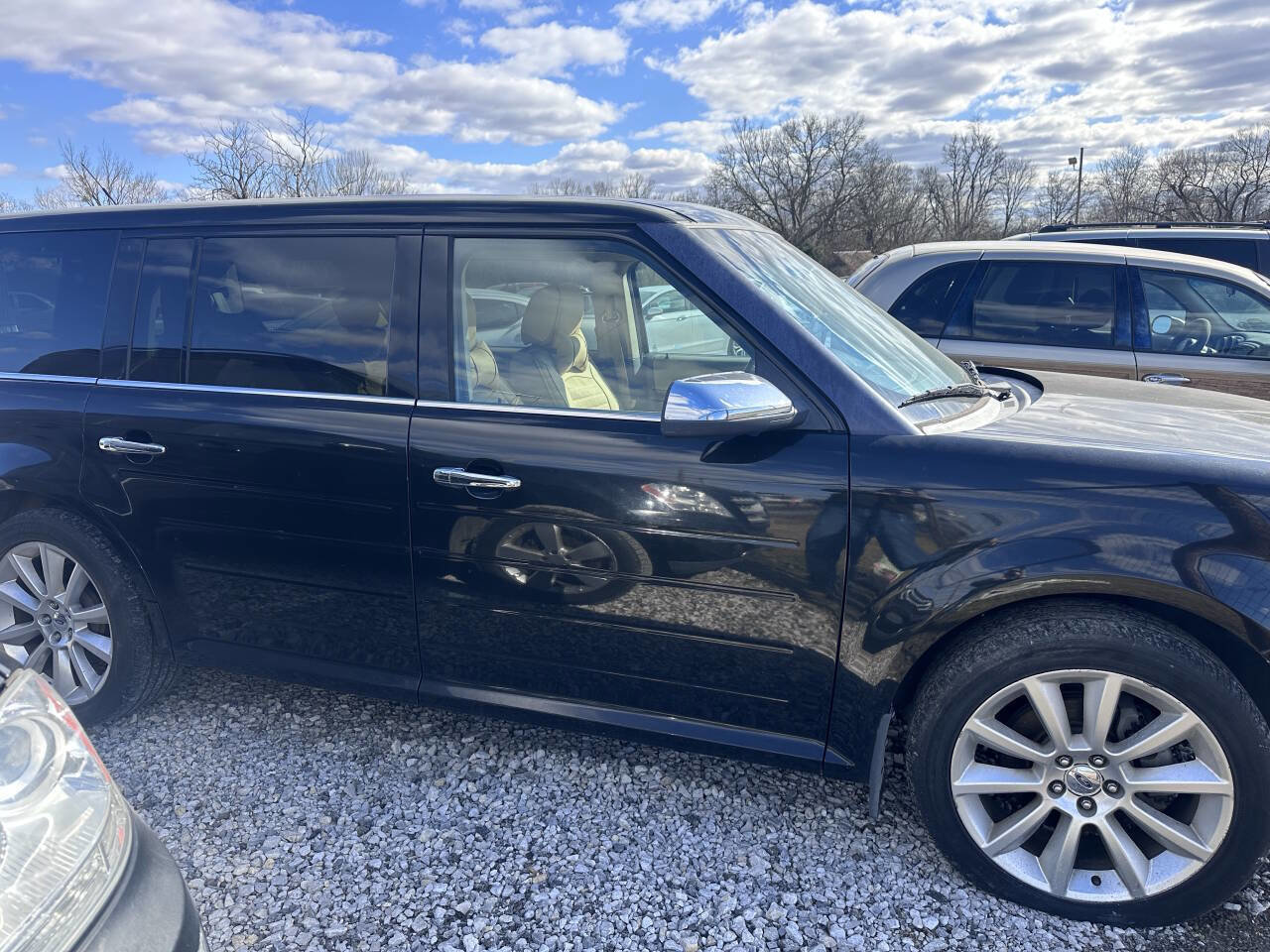 Used 2010 Ford Flex Limited image 2