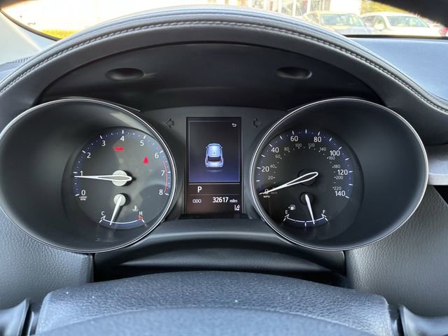 Used 2021 Toyota C-HR LE FWD image 34