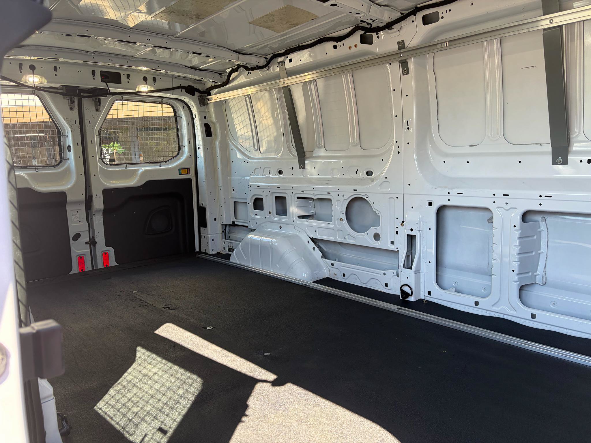 Used 2016 Ford Transit 150 148 Low Roof RWD image 30