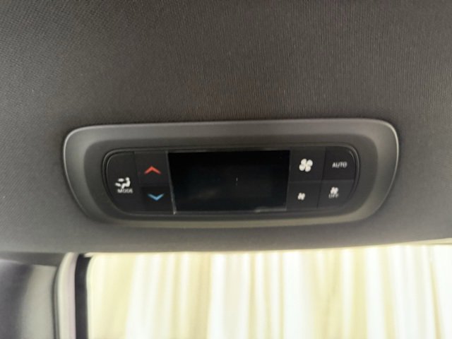 New 2026 Chrysler Pacifica Select image 37