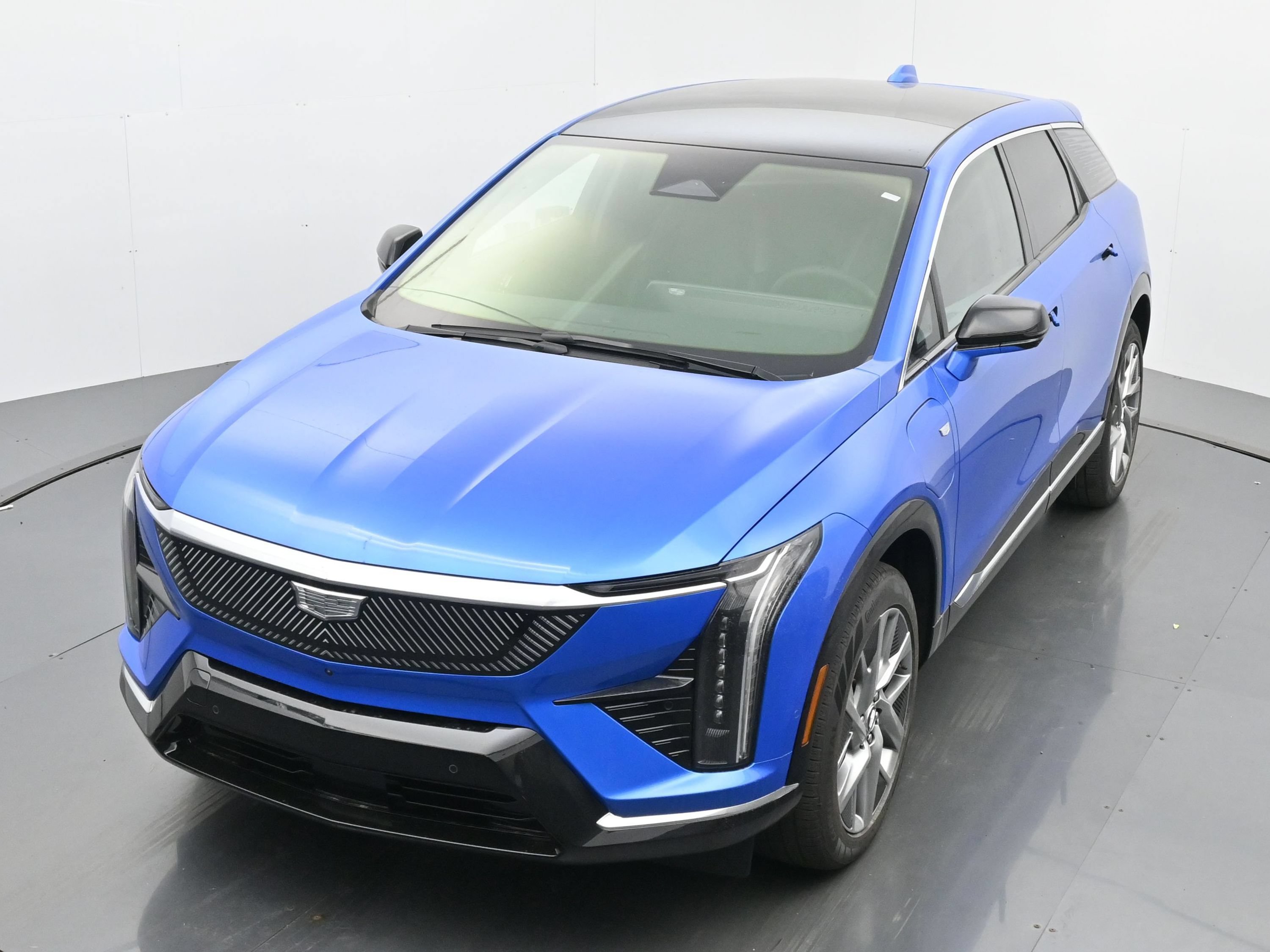 New 2026 Cadillac Optiq Luxury 1 w/ LPO, Floor Liner Package AWD/4WD image 23