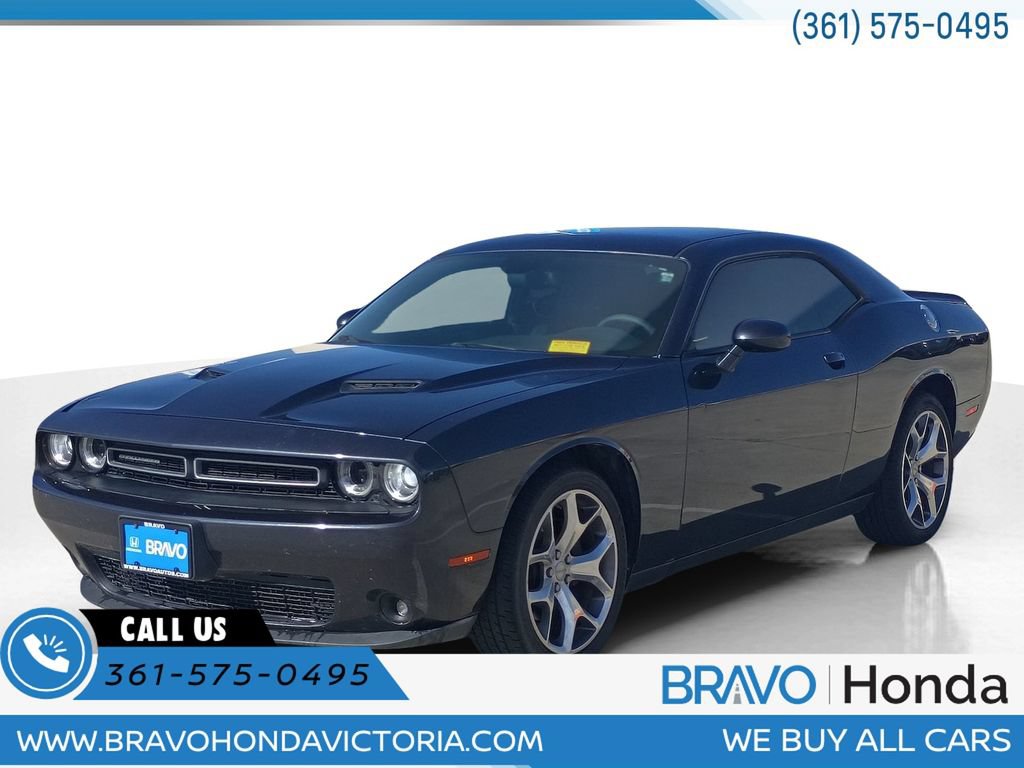 Used 2016 Dodge Challenger SXT Plus RWD image 1