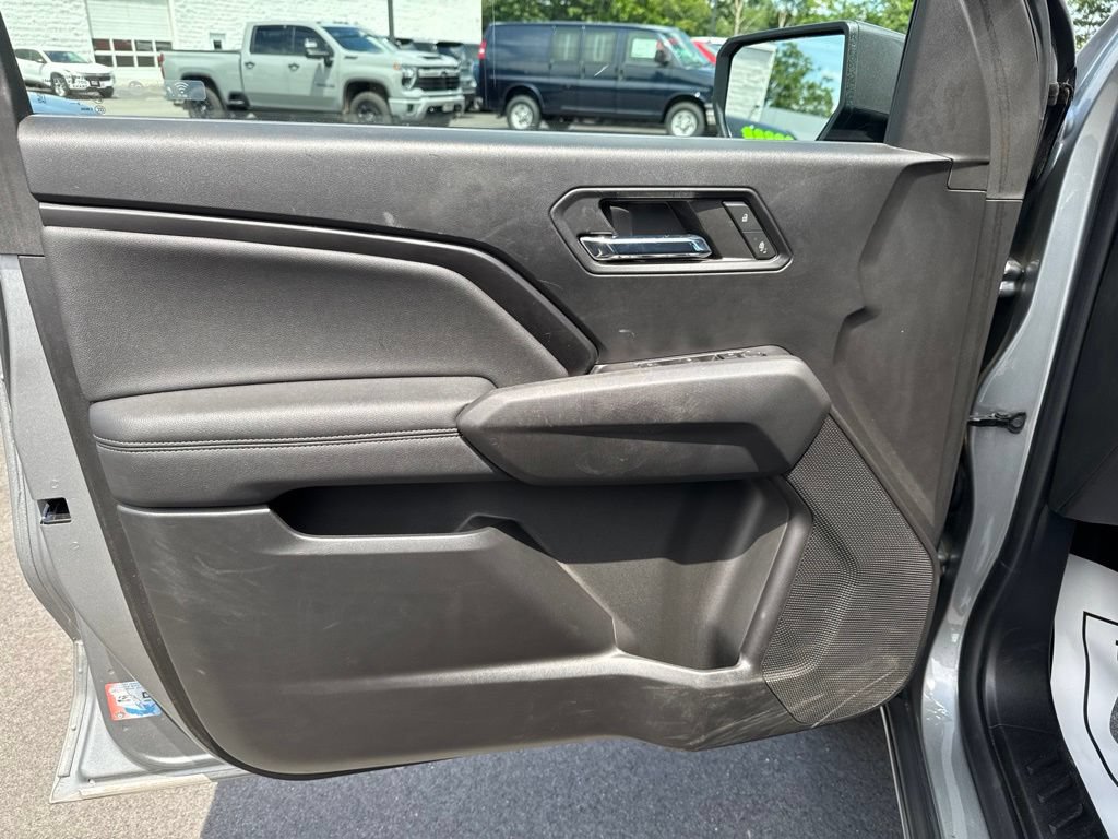 Used 2023 Chevrolet Colorado LT w/ LT Convenience Package AWD/4WD image 11