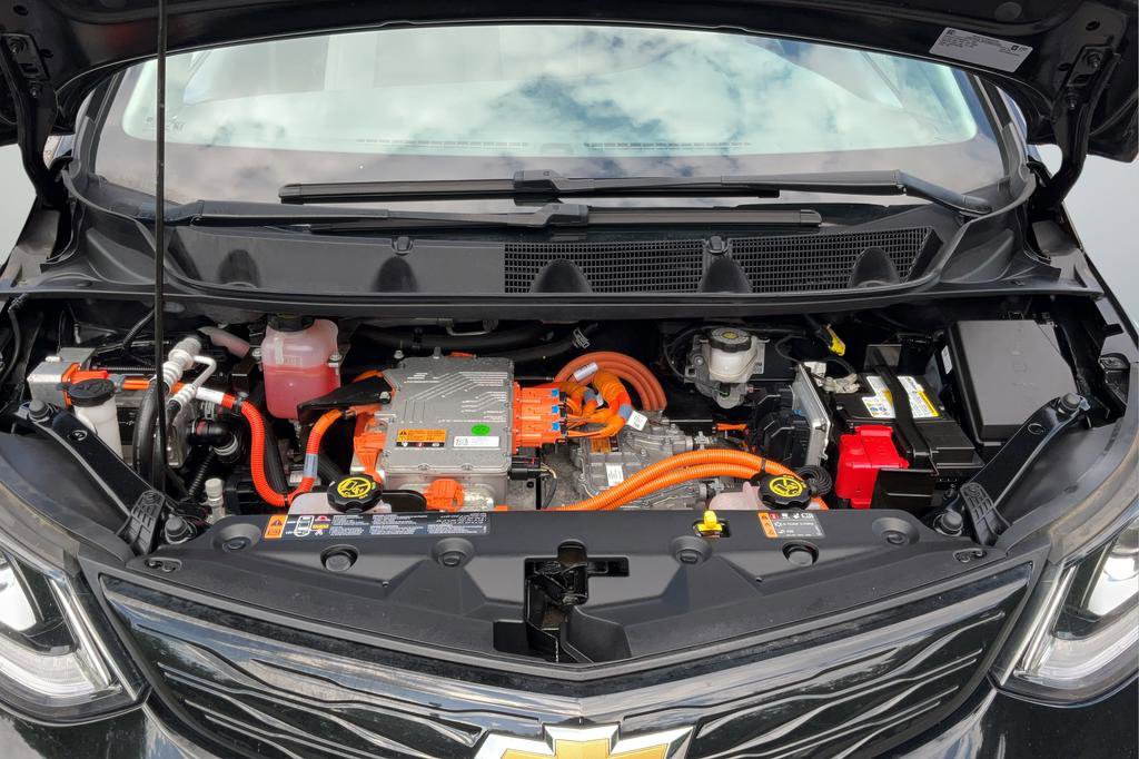 Used 2020 Chevrolet Bolt LT FWD image 23