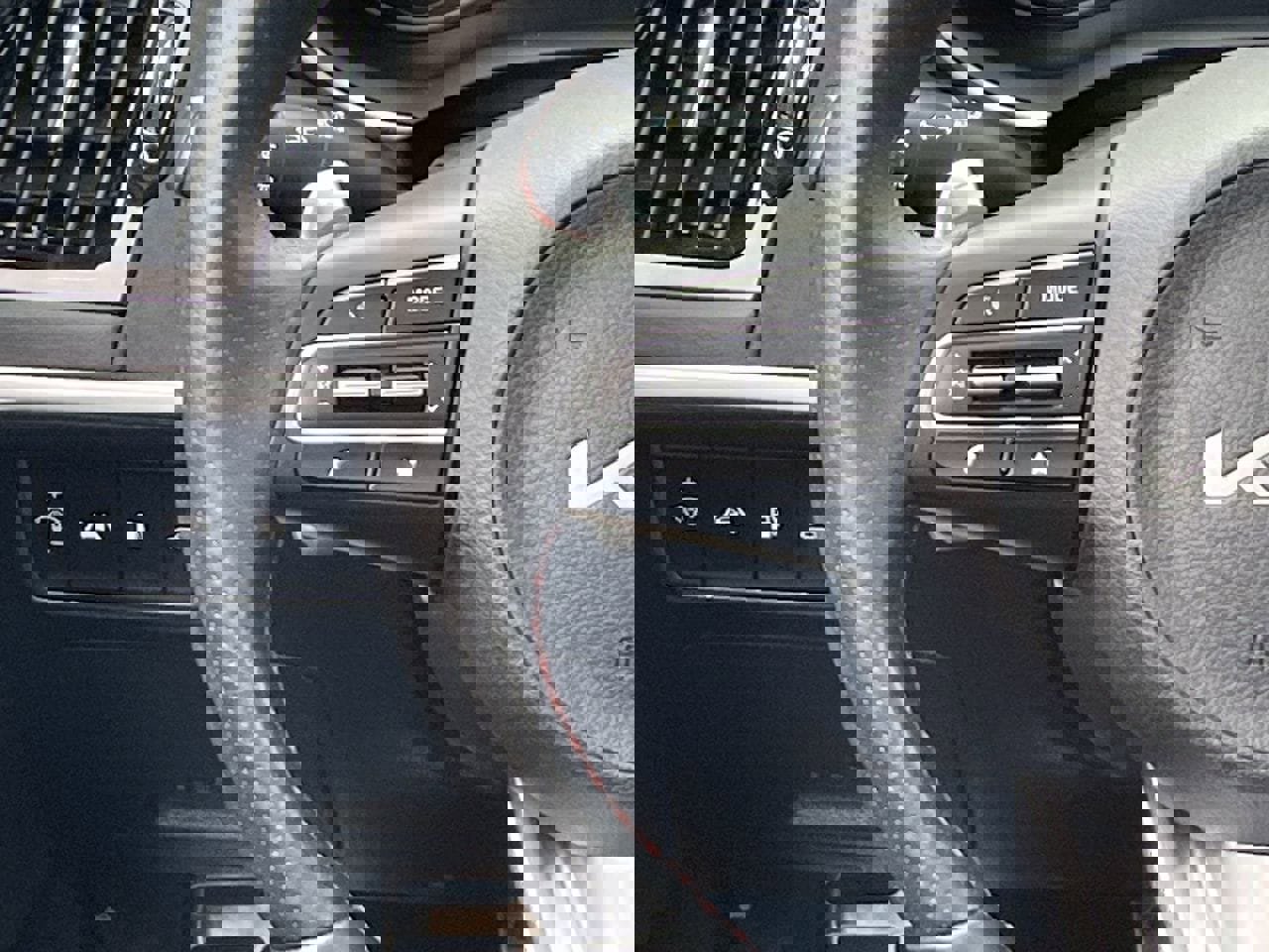 Certified 2023 Kia Stinger GT2 w/ Option Group 015 image 22