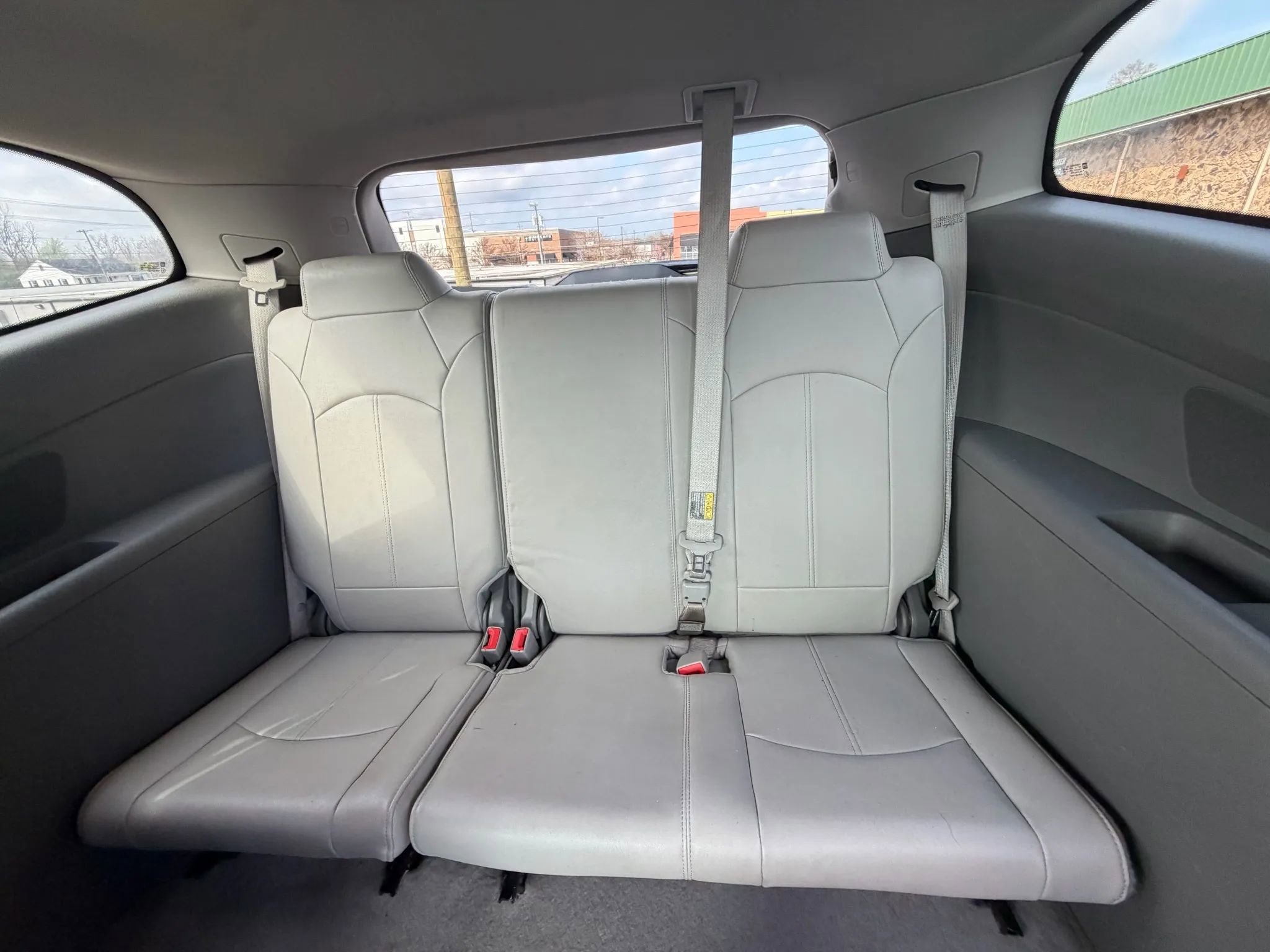 Used 2017 Chevrolet Traverse LT image 12