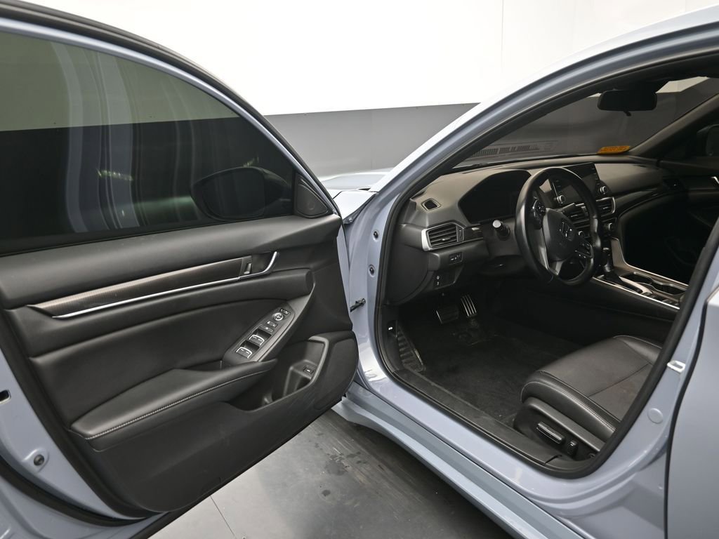 Used 2021 Honda Accord Sport image 15