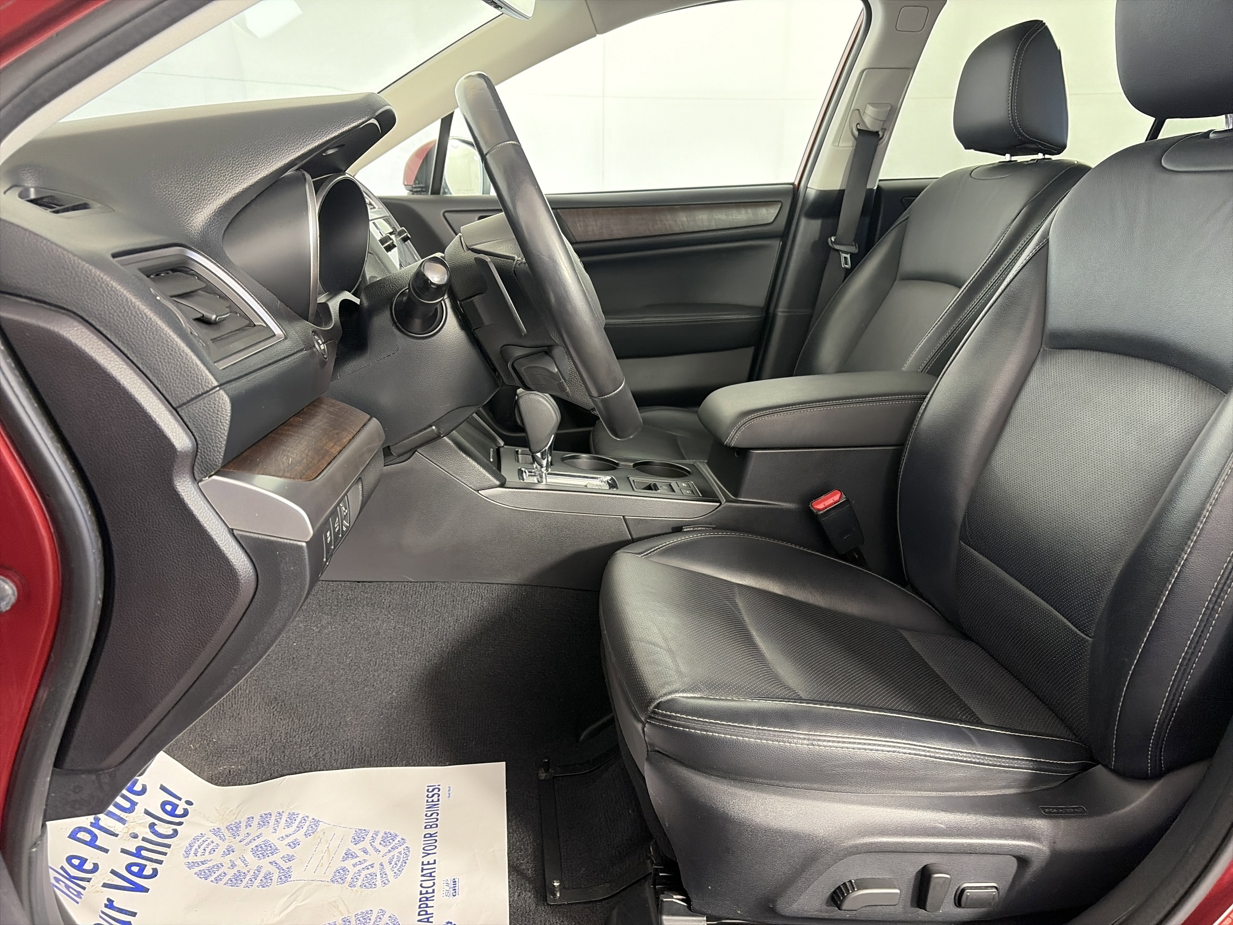 Used 2017 Subaru Outback 2.5i Limited image 6