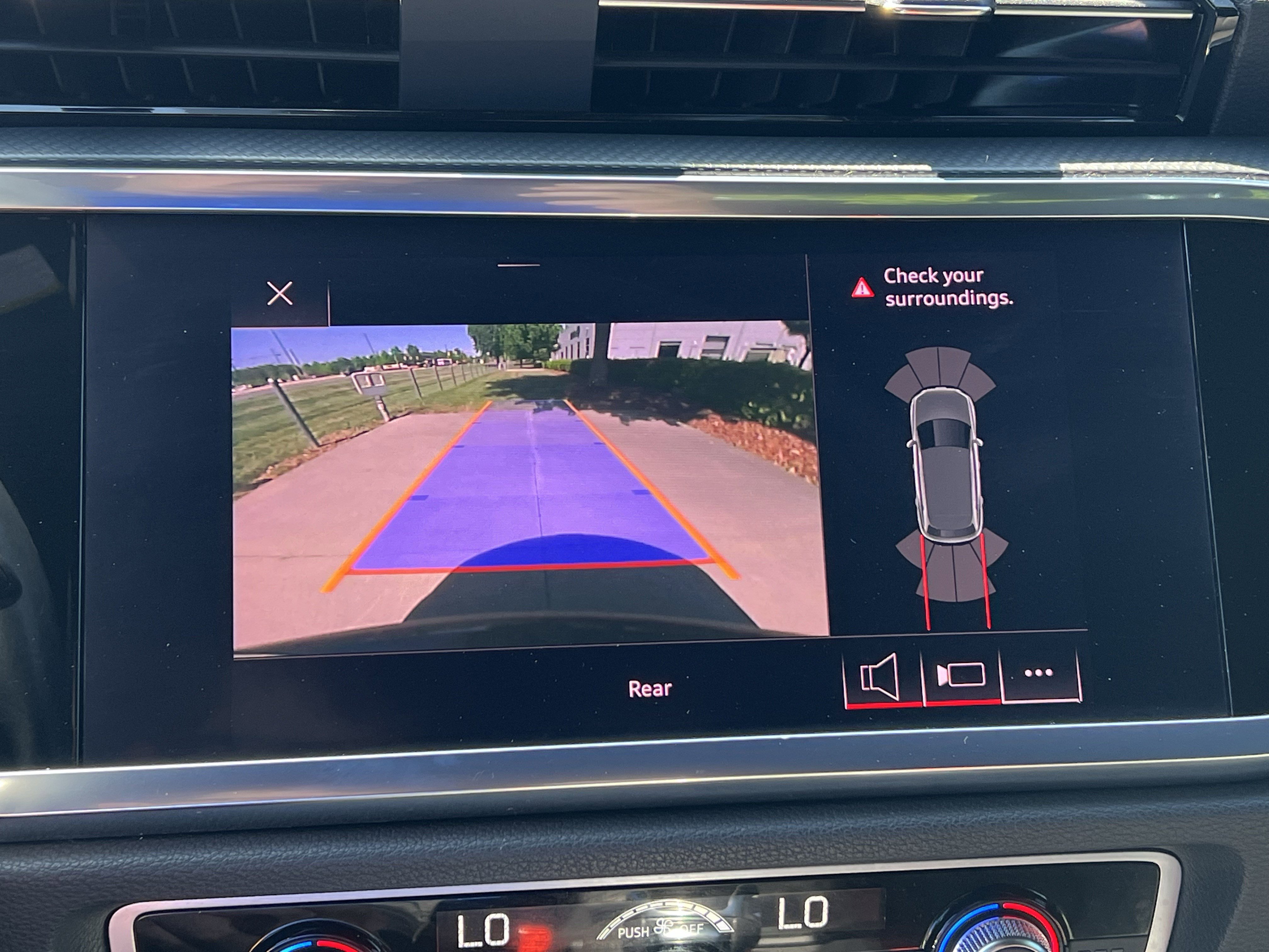 Used 2020 Audi Q3 2.0T Premium AWD/4WD image 25