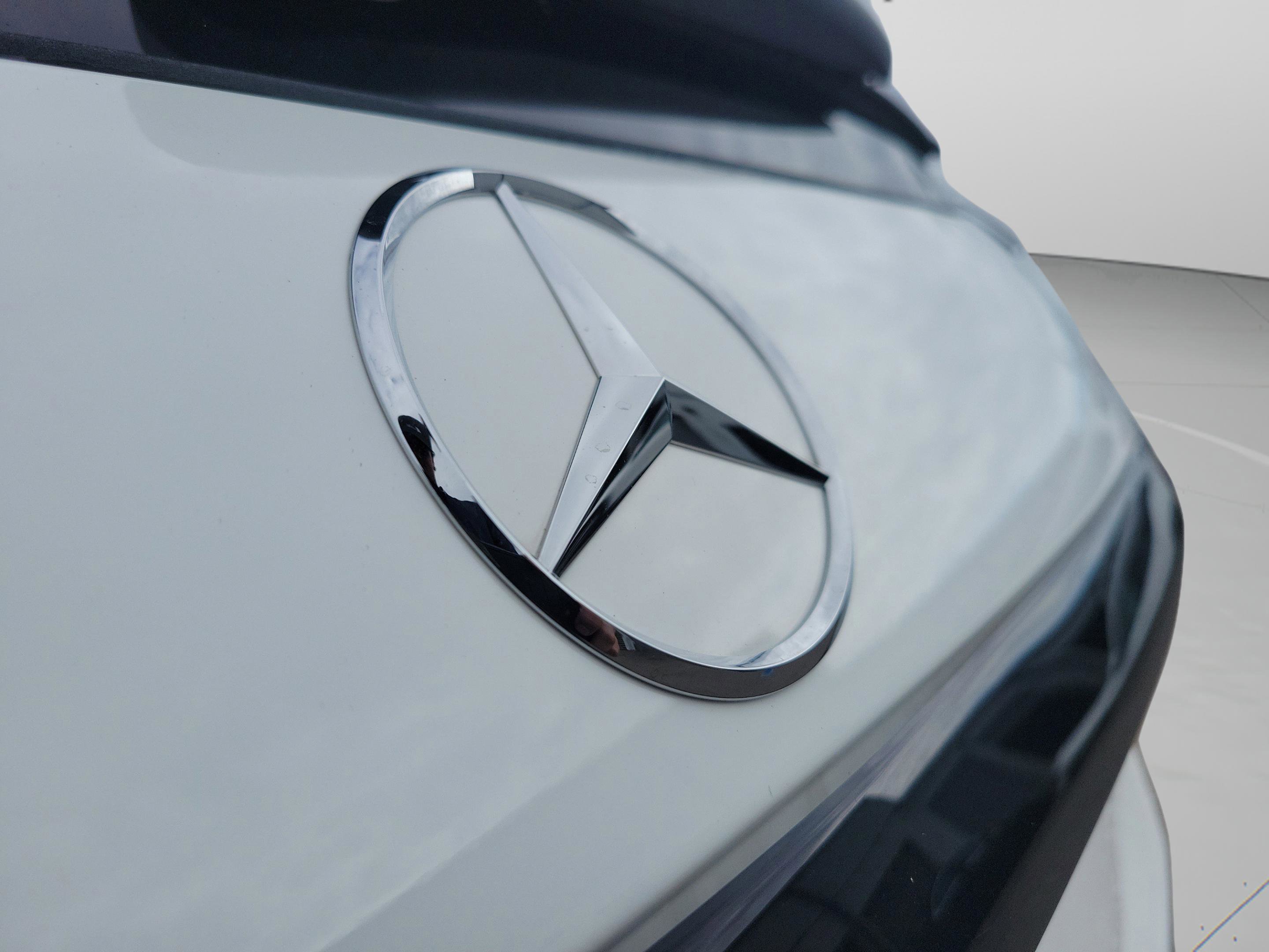 Certified 2025 Mercedes-Benz GLC 300 image 7