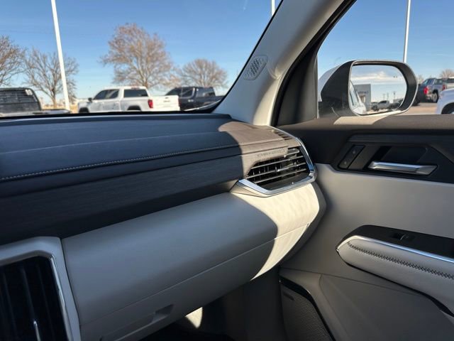 Used 2024 GMC Acadia Denali image 33