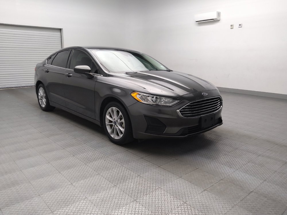 Used 2020 Ford Fusion SE image 13