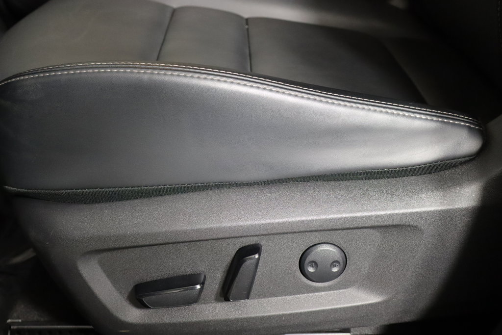 Used 2023 Nissan Rogue SV w/ SV Premium B Package FWD image 23