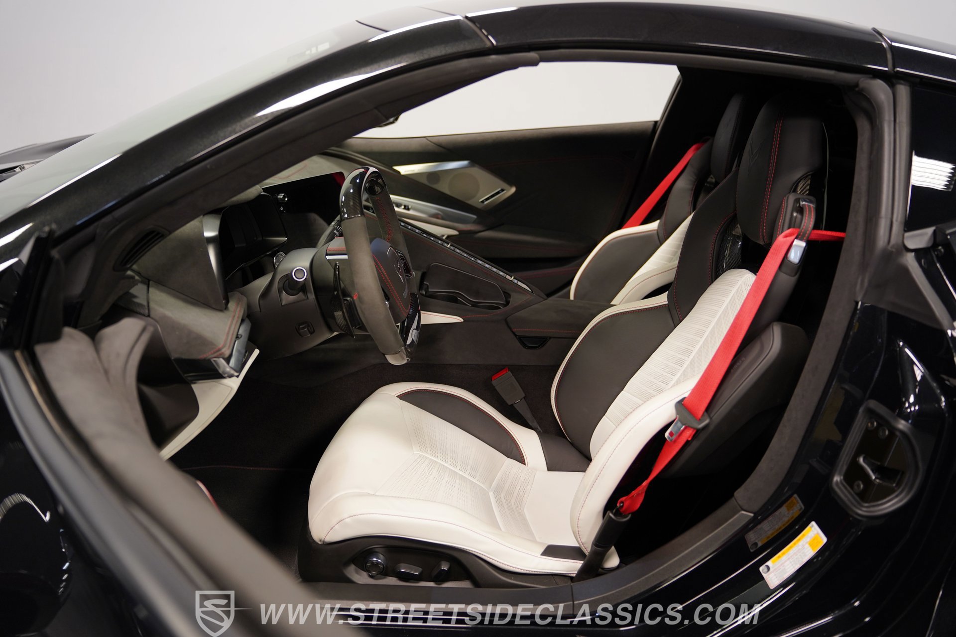 Used 2023 Chevrolet Corvette Z06 image 38