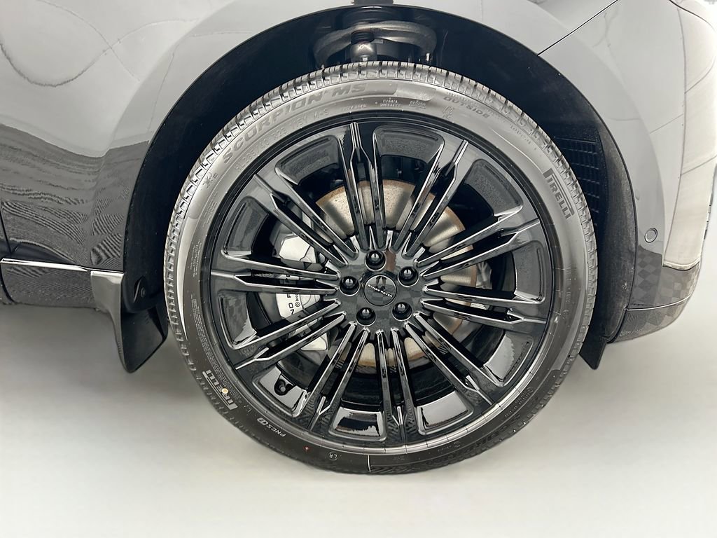 New 2026 Land Rover Range Rover SE image 31