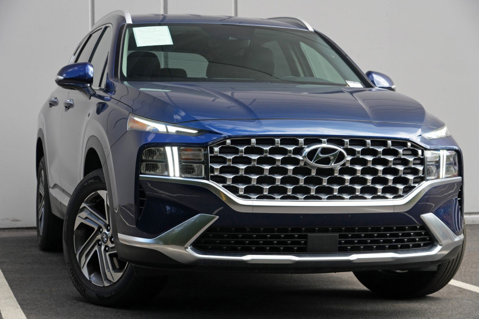 Used 2022 Hyundai Santa Fe SEL w/ Convenience Package AWD/4WD image 2