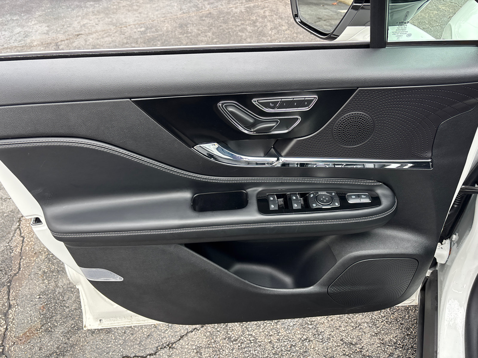 New 2026 Lincoln Corsair Reserve AWD/4WD image 11