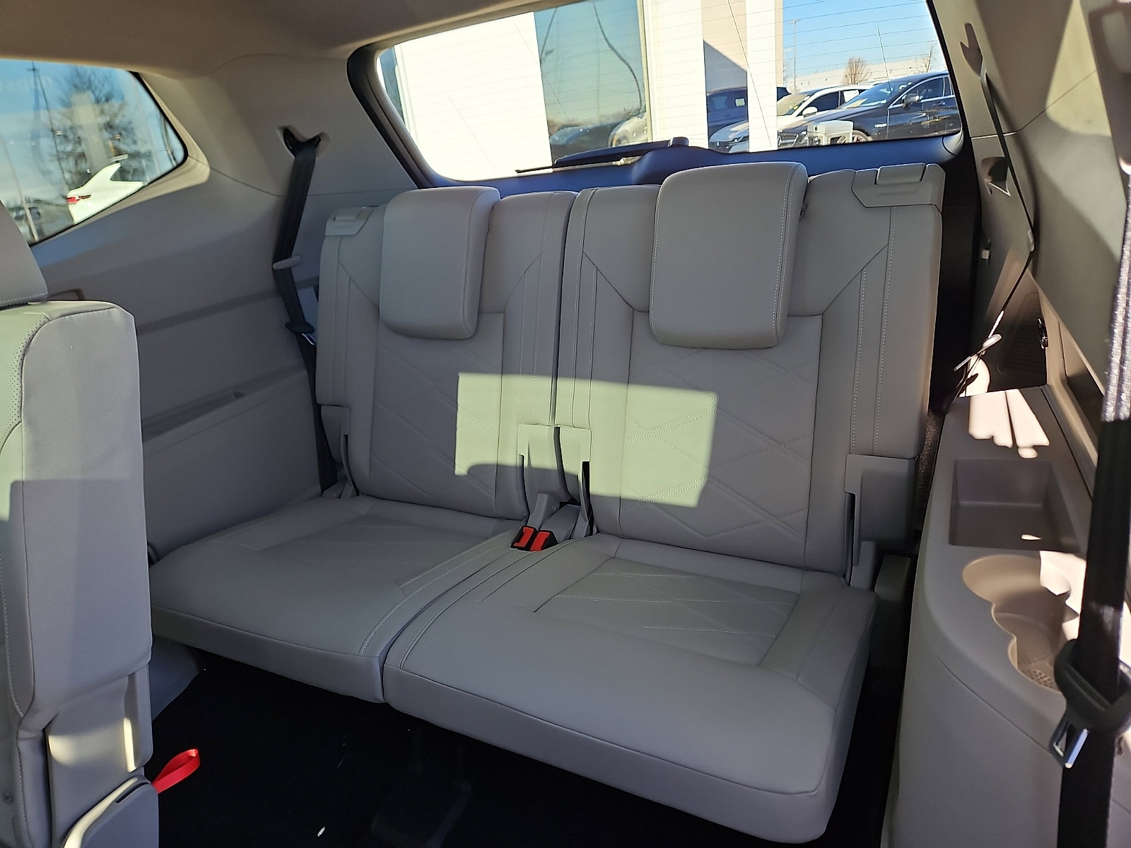 New 2025 Volkswagen Atlas SE image 9