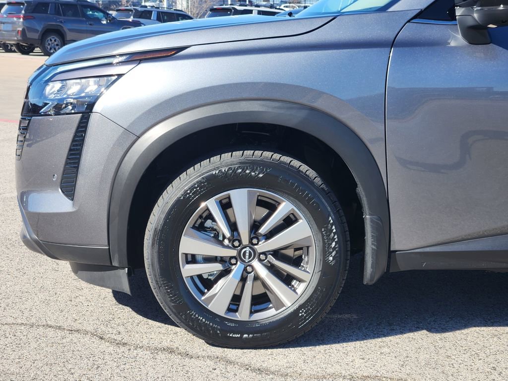 New 2026 Nissan Pathfinder SL image 6