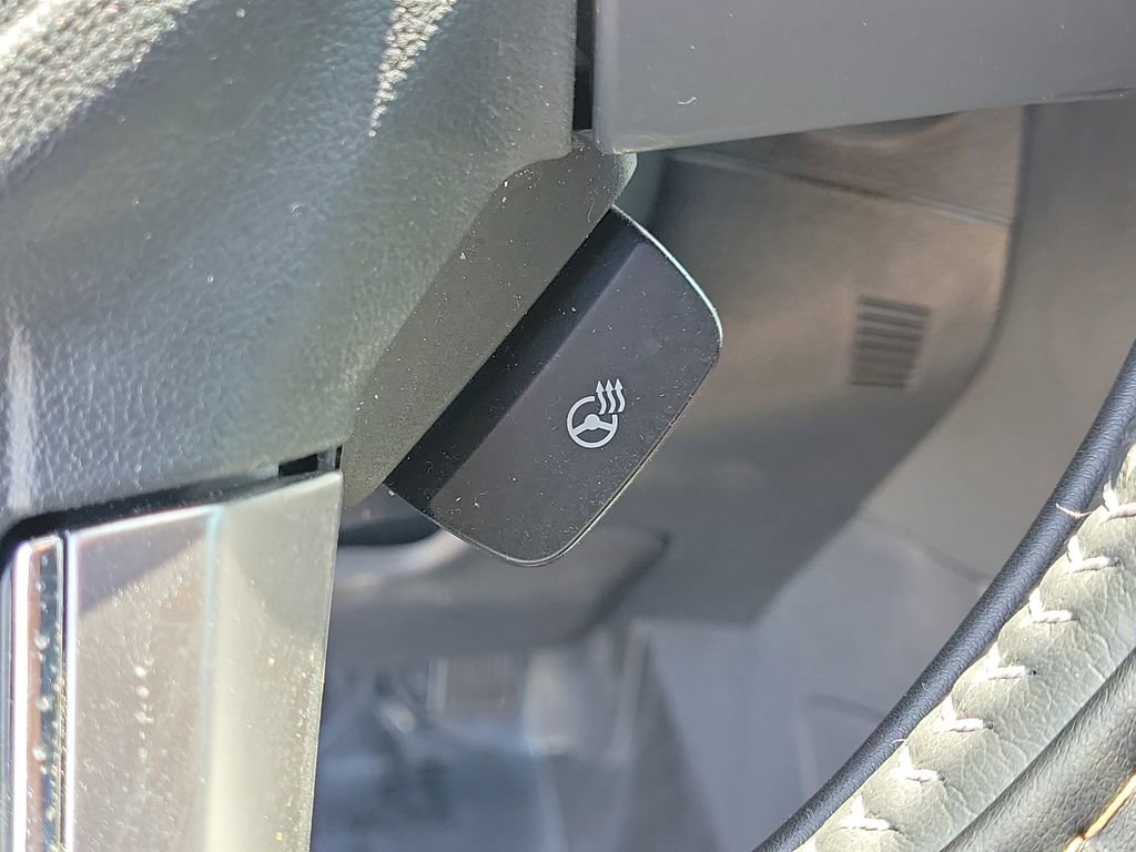 Used 2017 Subaru Forester 2.5i Touring AWD/4WD image 35