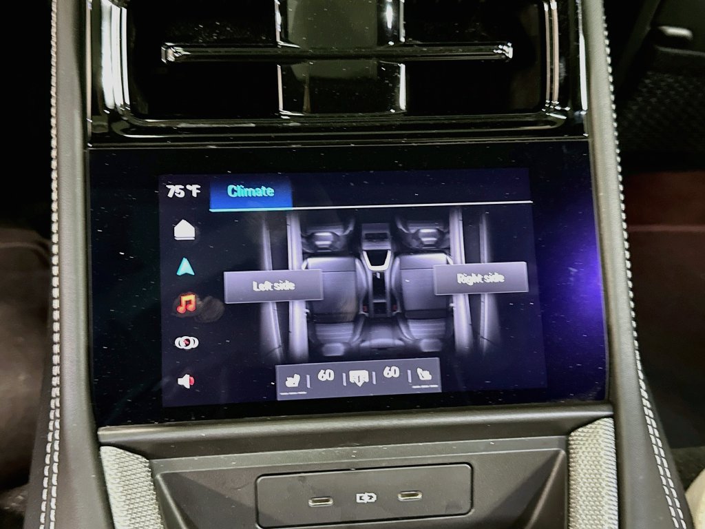 Certified 2025 Porsche Panamera image 27