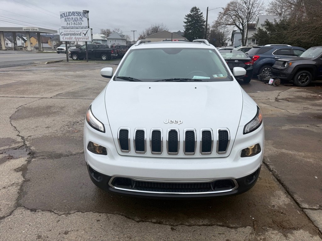 Used 2016 Jeep Cherokee Limited image 2
