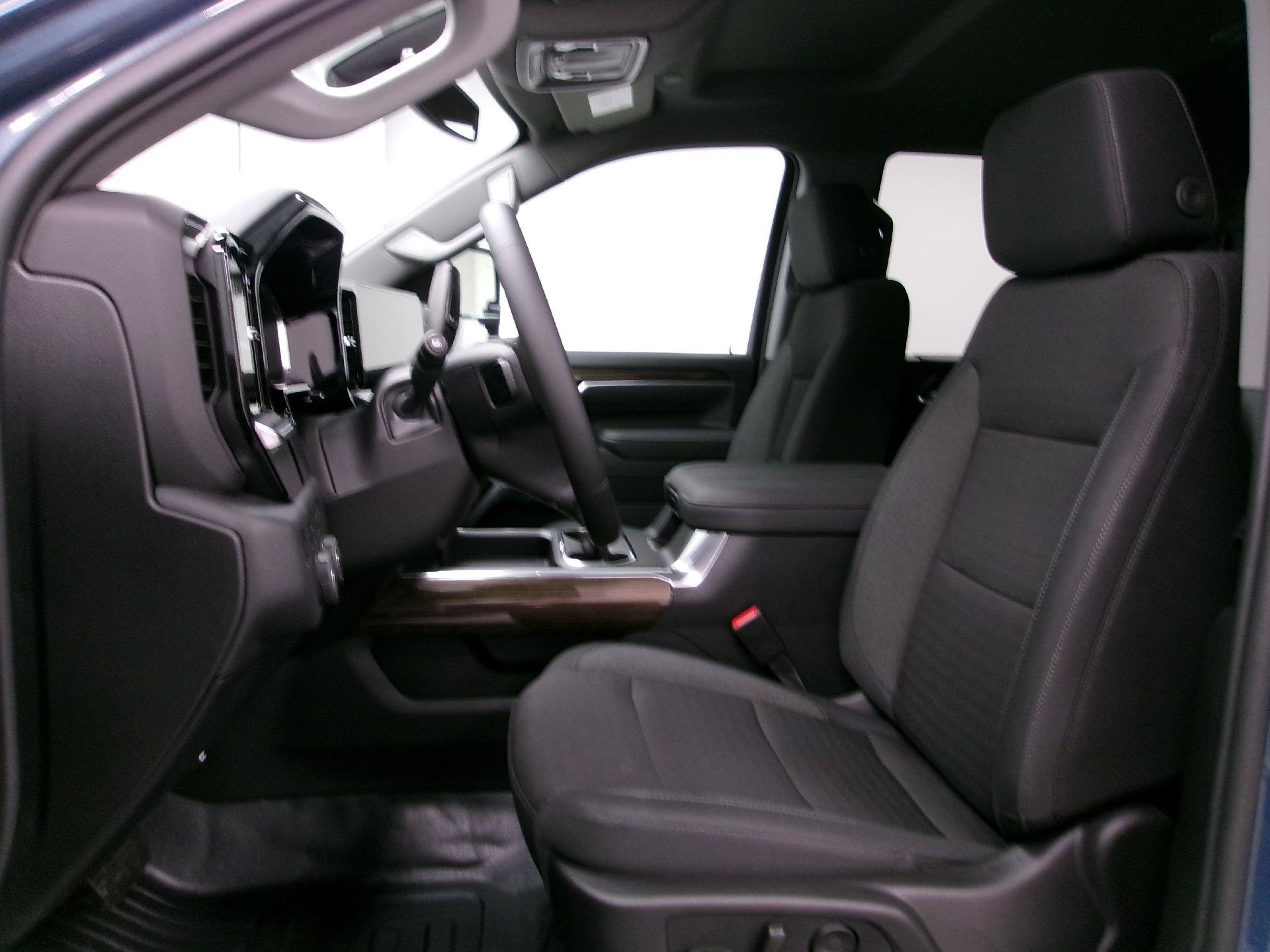New 2026 Chevrolet Silverado 2500 LT AWD/4WD image 9